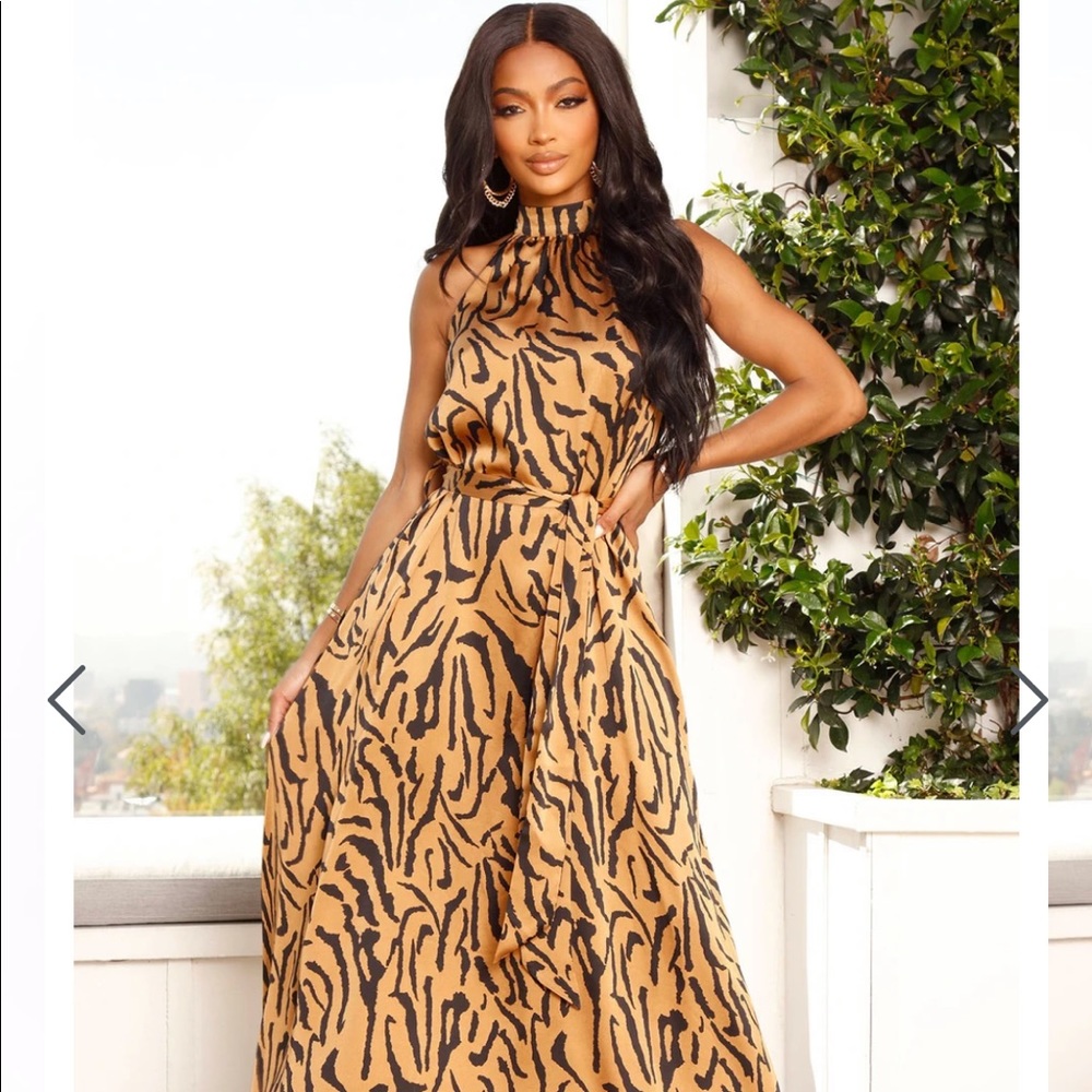Maxi brand new dress